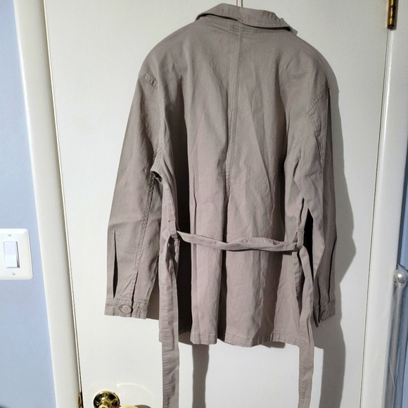 Women's large - Picture 2 of 2